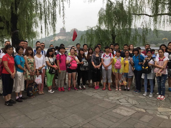 2015年7月30日暑假一班颐和园景点实习圆满结束！