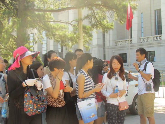 2015年8月15日周末班、暑假二班天安门景点实习圆满结束！
